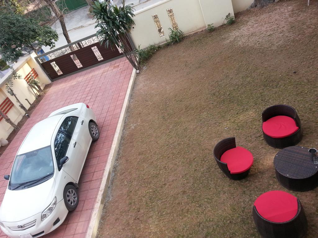 Gofas Lodge Islamabad Bagian luar foto