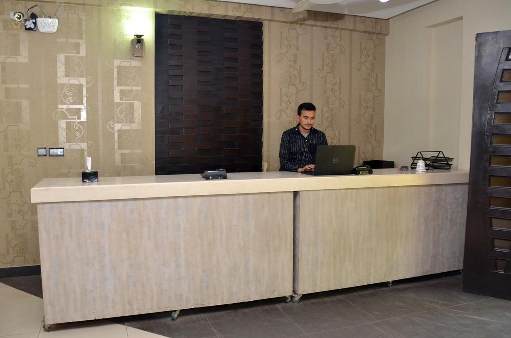 Gofas Lodge Islamabad Bagian luar foto