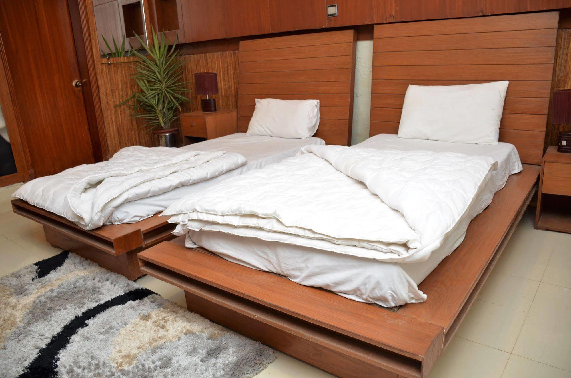 Gofas Lodge Islamabad Bagian luar foto