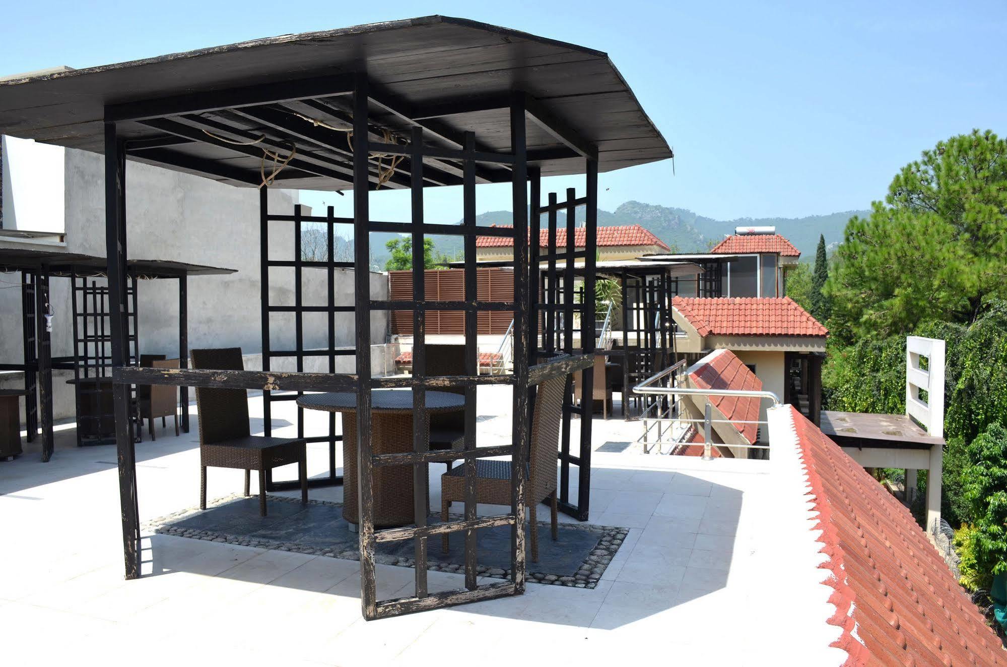 Gofas Lodge Islamabad Bagian luar foto